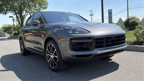 Quartzite Grey Metallic 2020 Porsche Cayenne Turbo