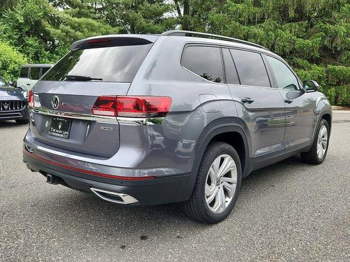 Platinum Gray Metallic 2022 Volkswagen Atlas 3.6L SE w/Technology