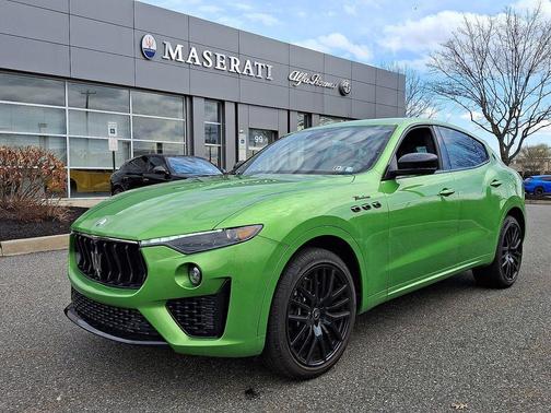 Green 2023 Maserati Levante Modena