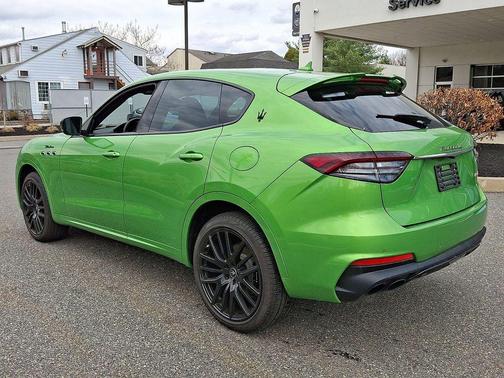 Green 2023 Maserati Levante Modena