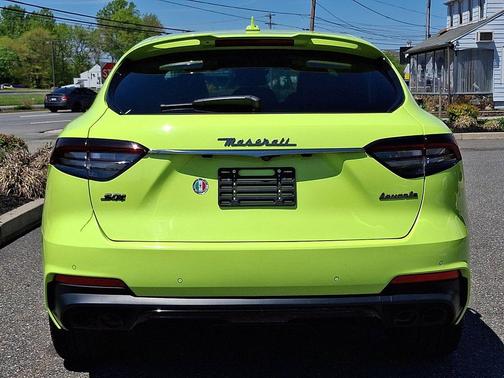 Nero 2021 Maserati Levante S GranSport