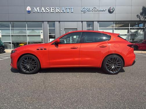 2023 Maserati Levante F Tributo