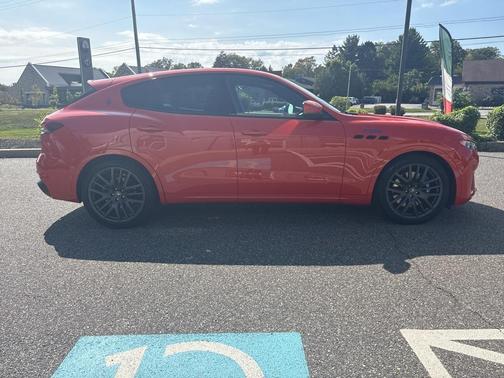 2023 Maserati Levante F Tributo