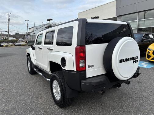 2009 Hummer H3 Base