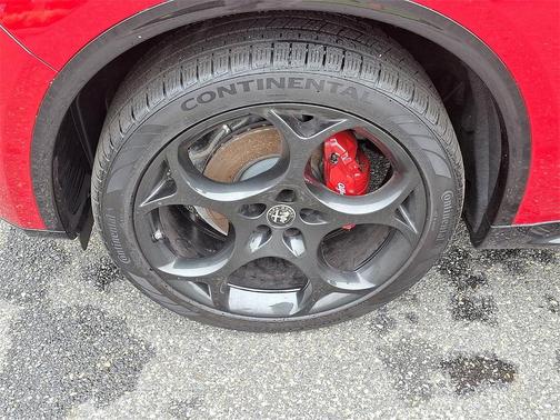 2024 Alfa Romeo Stelvio Veloce AWD