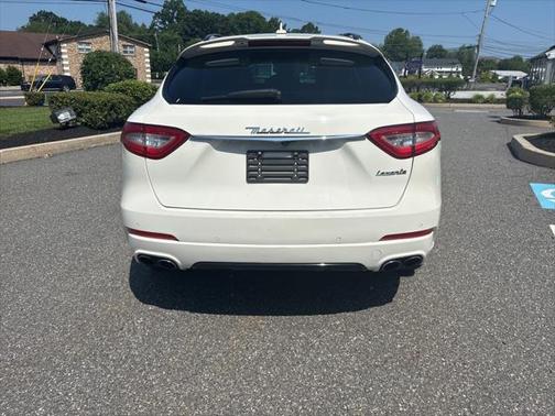 2017 Maserati Levante Base