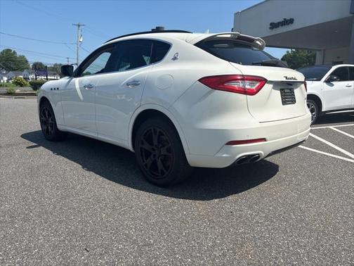 2017 Maserati Levante Base