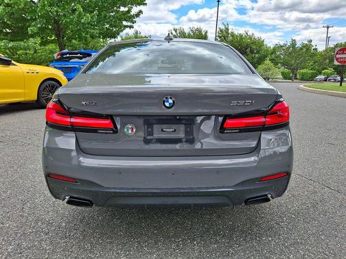 Bernina Grey Amber Effect Metallic 2021 BMW 530 xDrive