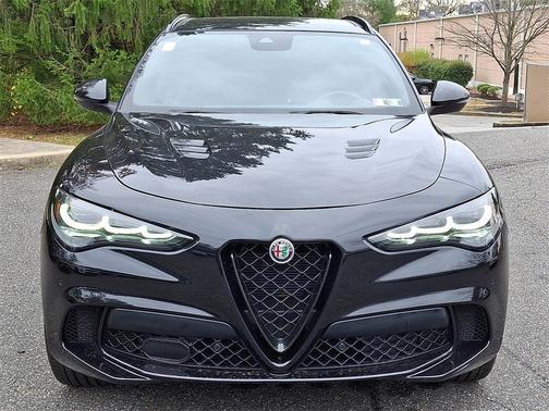 2024 Alfa Romeo Stelvio Quadrifoglio