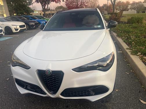 2025 Alfa Romeo Stelvio Sprint AWD