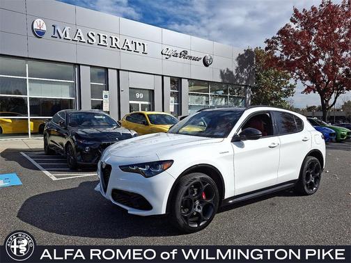 2025 Alfa Romeo Stelvio Sprint AWD