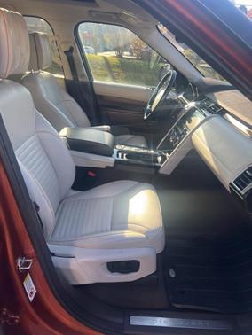 2017 Land Rover Discovery HSE LUXURY