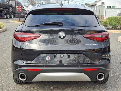 2018 Alfa Romeo Stelvio Ti