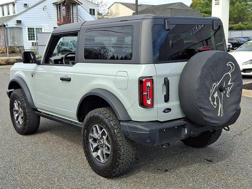 Cactus Gray 2023 Ford Bronco Badlands