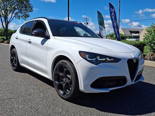 2025 Alfa Romeo Stelvio