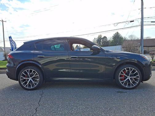 2023 Maserati Grecale Modena