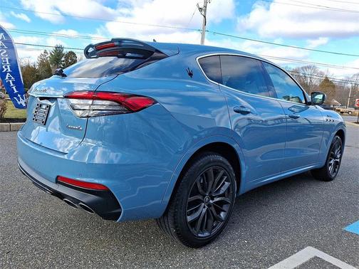 2022 Maserati Levante Modena