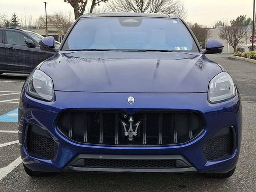 Blue 2023 Maserati Grecale Modena