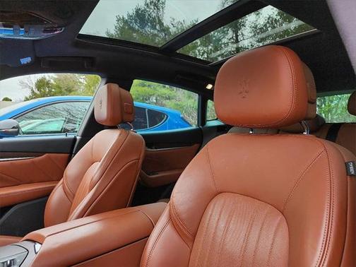 2021 Maserati Levante Base