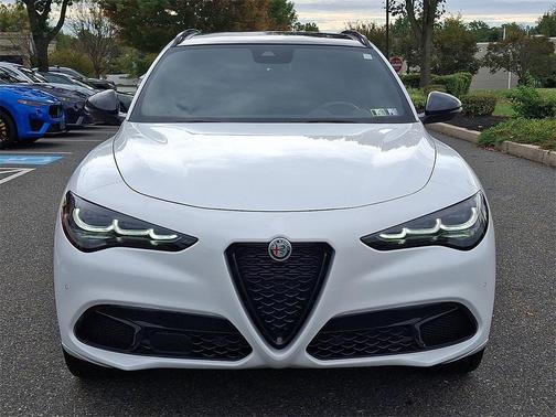 2025 Alfa Romeo Stelvio Ti
