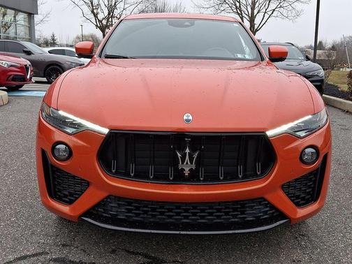 2023 Maserati Levante Base