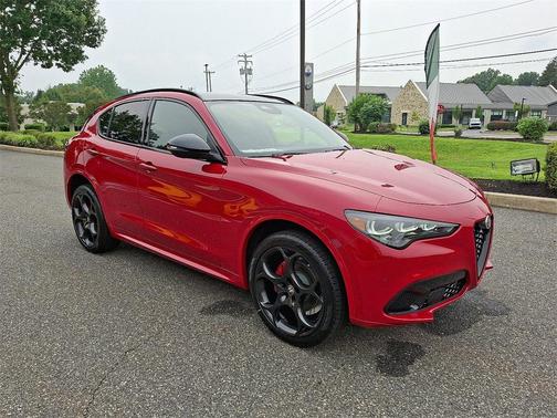 2025 Alfa Romeo Stelvio Ti