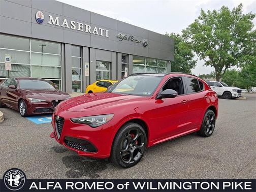 2025 Alfa Romeo Stelvio Ti