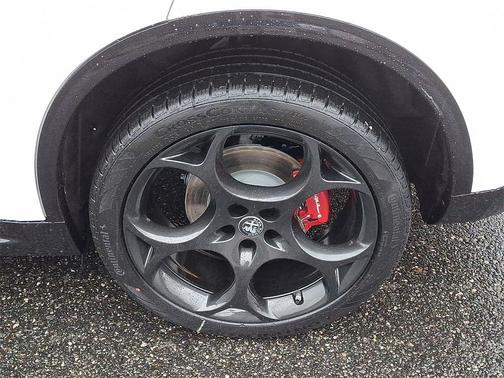 2025 Alfa Romeo Stelvio Sprint AWD