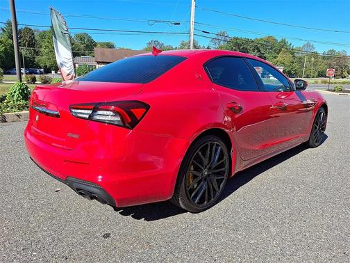 2022 Maserati Ghibli F Tributo
