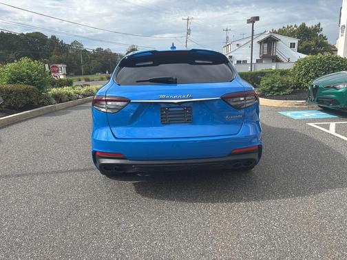 2022 Maserati Levante Tributo