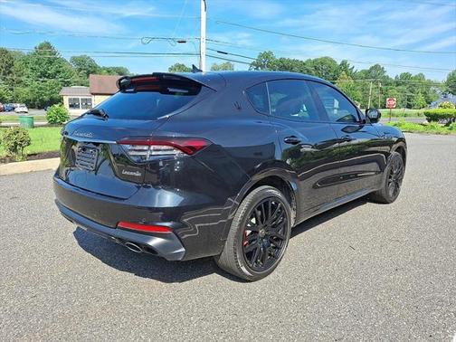 2023 Maserati Levante Modena