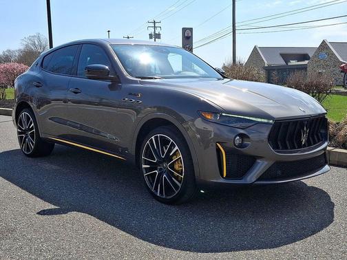 Grigio Maratea Metallic 2022 Maserati Levante Modena S