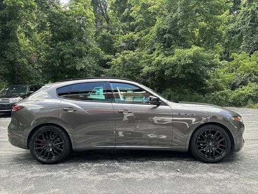2021 Maserati Levante Base