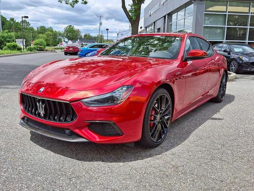 Nero 2021 Maserati Ghibli Trofeo