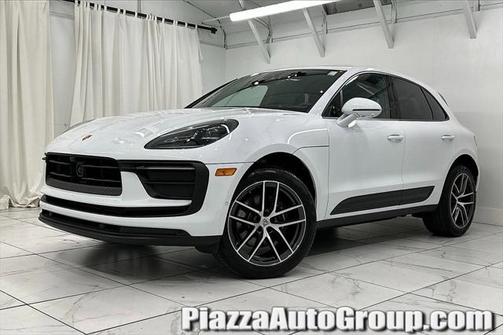 2024 Porsche Macan Base