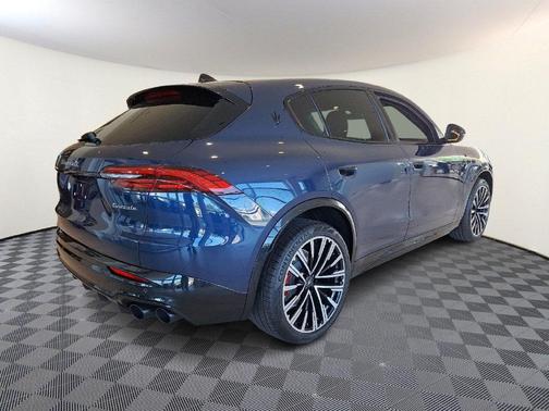 Blue 2025 Maserati Grecale Modena