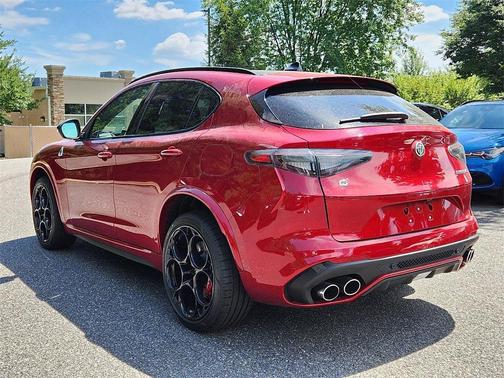 2024 Alfa Romeo Stelvio Quadrifoglio
