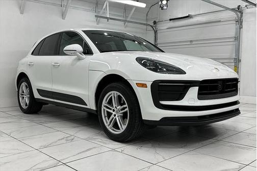 2024 Porsche Macan Base