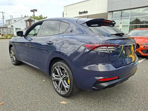 2022 Maserati Levante Modena
