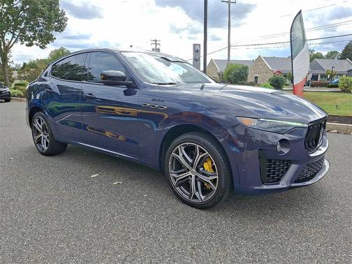 2022 Maserati Levante Modena