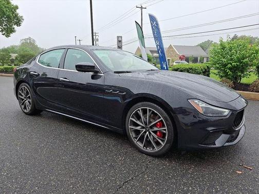 2022 Maserati Ghibli Modena Q4
