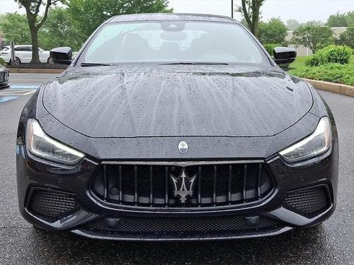 2022 Maserati Ghibli Modena Q4