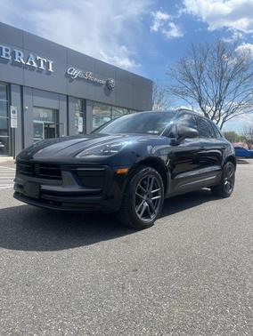 Jet Black Metallic 2024 Porsche Macan T