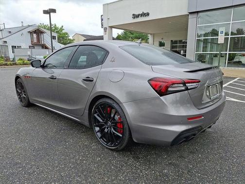 2021 Maserati Ghibli Trofeo