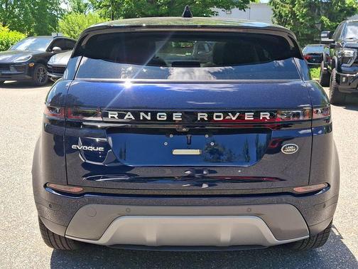 Portofino Blue Metallic 2021 Land Rover Range Rover Evoque SE