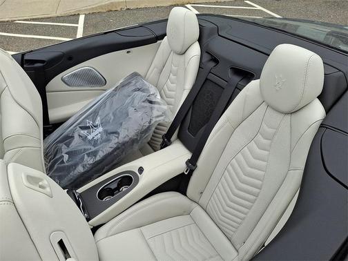 2026 Maserati GranCabrio Base