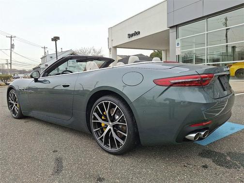 2026 Maserati GranCabrio Base