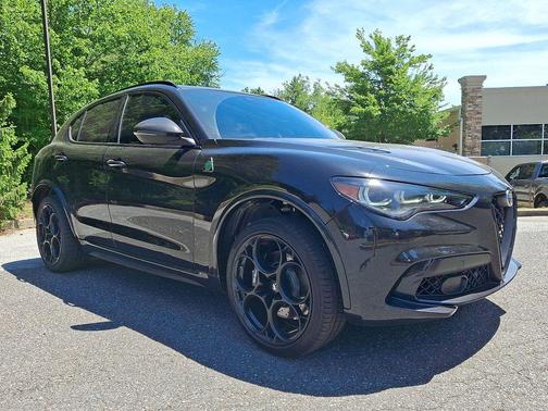 Vulcano Black Metallic 2024 Alfa Romeo Stelvio Quadrifoglio