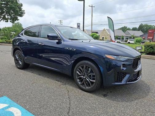 2022 Maserati Levante Modena