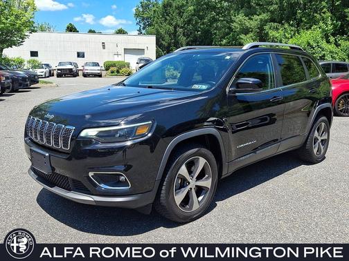 Diamond Black Crystal Pearlcoat 2020 Jeep Cherokee Limited